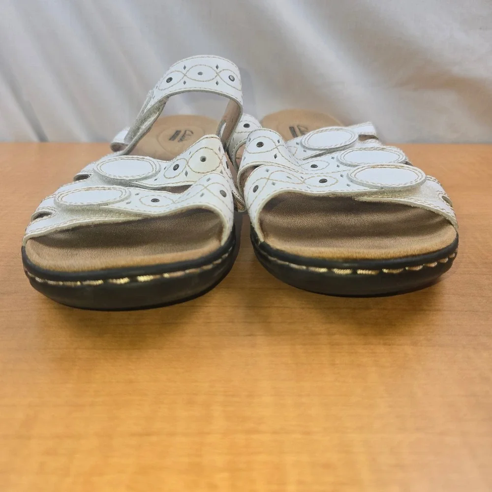 Collection by Clarks Women's Sandals Size 11 White Hook & Loop adjustment